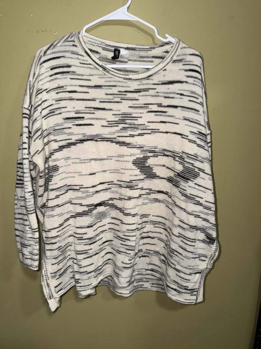 Divided H&M Black and White Space Dye Knit Sweater Size Large
